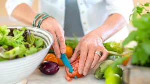 Quelle est la taille d’une portion de fruits ou de légumes ? Les recommandations les plus récentes des directives alimentaires américaines incluent quatre portions et demie de fruits et légumes par jour. Cela peut sembler beaucoup, mais en réalité, c’est […]