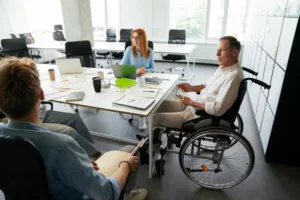 Les personnes en situation de handicap peuvent rencontrer des difficultés professionnelles, notamment liées à des maladies invalidantes ou à des postes inadaptés. Cependant, l’invalidité peut donner droit à une pension spéciale. Les salariés handicapés et les régimes de retraite offerts […]