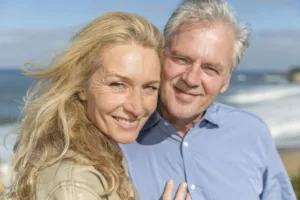 Tout d’abord, ce n’est pas une question de chance 7 conseils de rencontres pour les seniors Si vous continuez à lancer des fléchettes sur des profils de rencontres en ligne, à consulter votre horoscope, à croire que les rencontres ne […]